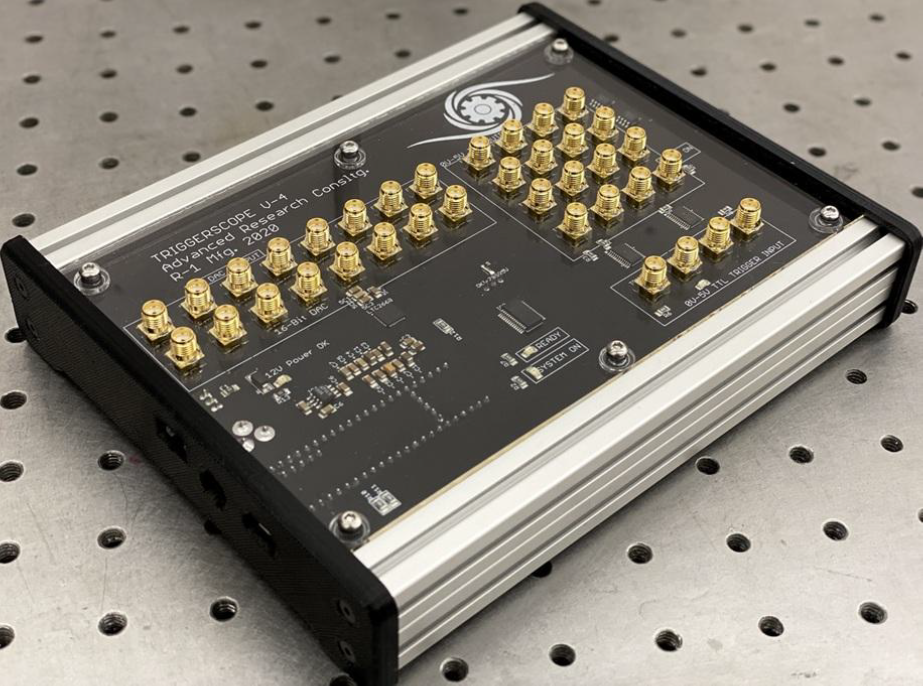 Triggerscope 4 - TTL/DAC Controller