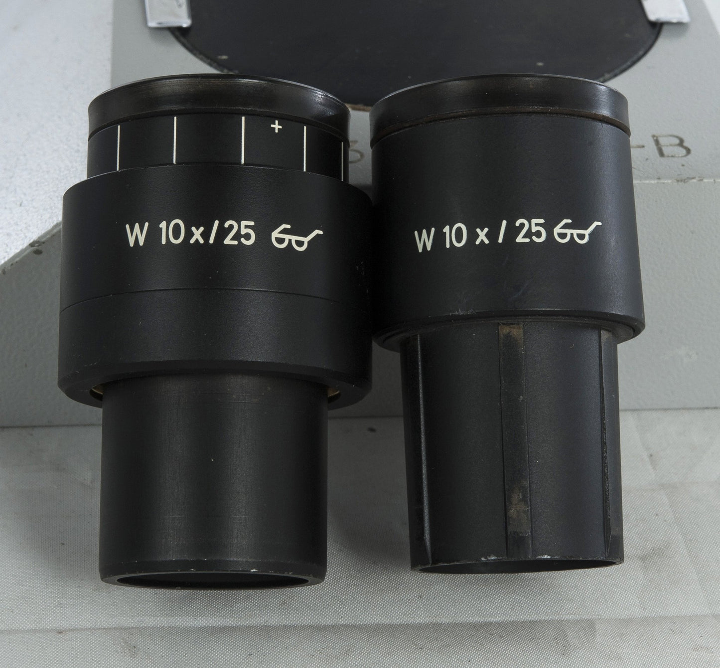 Carl Zeiss Stereo Microscope - Microscope Central
- 7