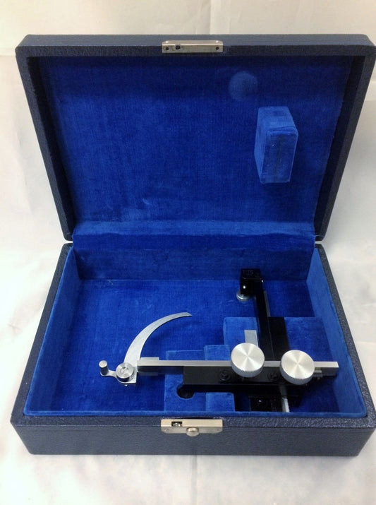 Bausch & Lomb XY Mechanical Microscope Stage - Microscope Central
 - 1