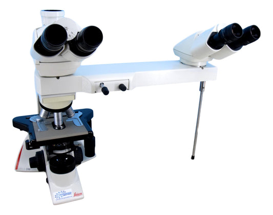 Leica DM1000 Dual Viewing Microscope - Trinocular Head