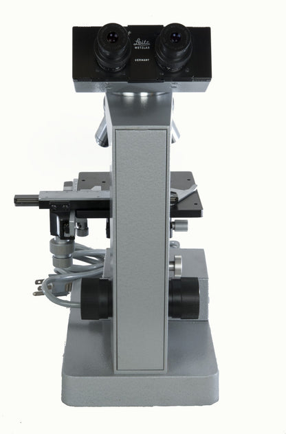 Leitz HM-LUX Binocular Microscope - Microscope Central
 - 4