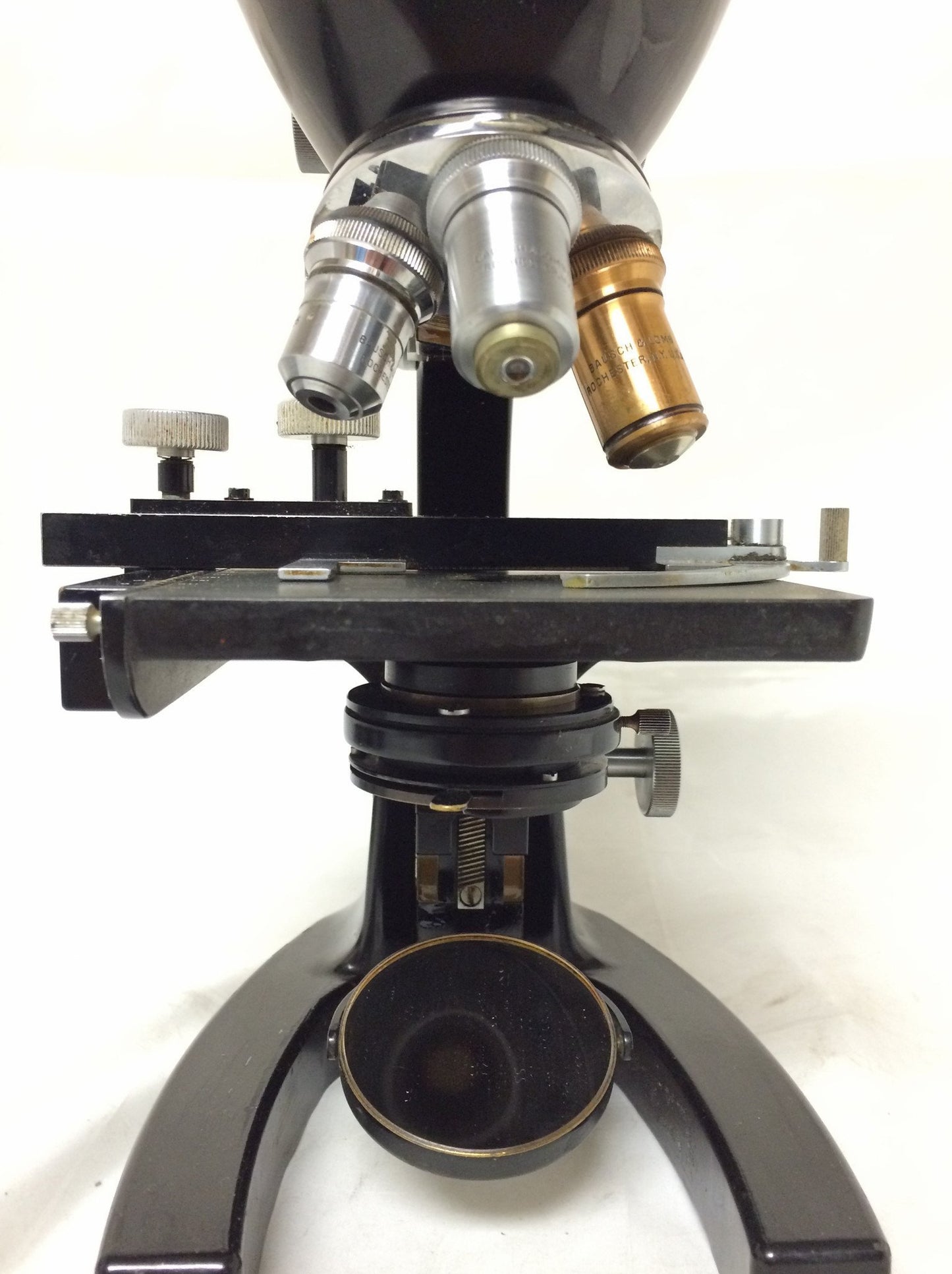 Baush & Lomb Binocular Microscope - 10x, 43x, 90x Oil - Microscope Central
 - 3