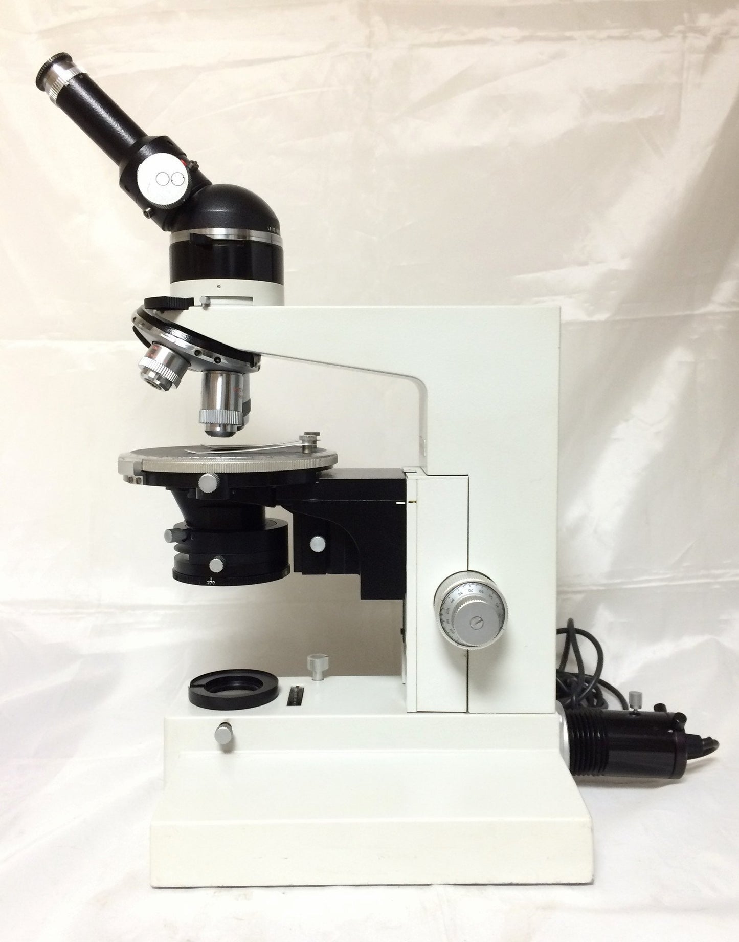 Leitz SM-LUX-POL Polarizing Microscope Refurbished - Microscope Central
 - 3